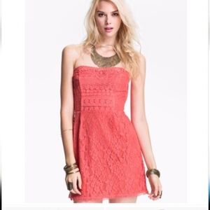 FREE PEOPLE I Love Lace Coral Lace Strapless Mini Dress